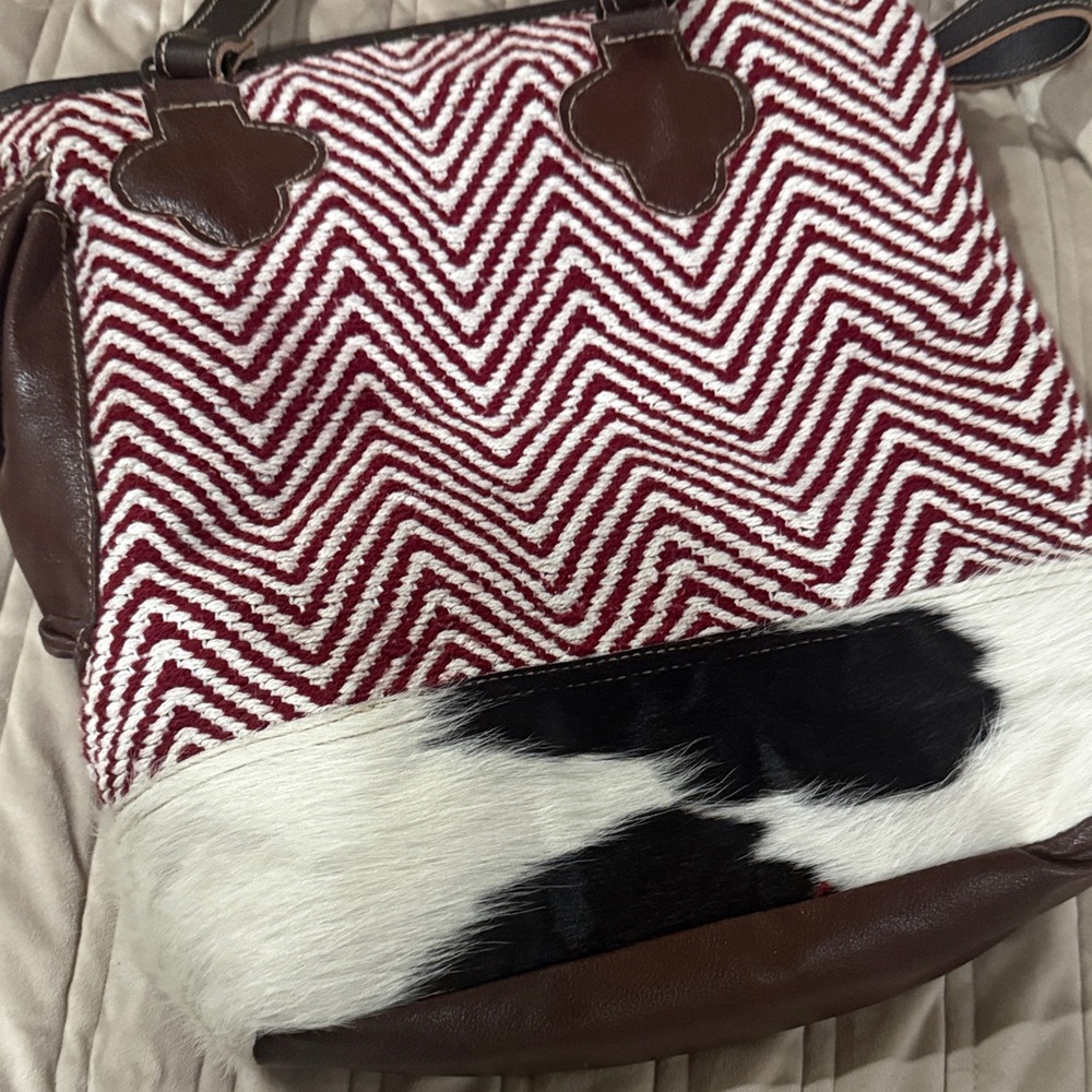 Hopoflybags Brown and Red Chevron Women's Bag. New with tags
